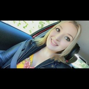 Meet your Posher, Alexandria